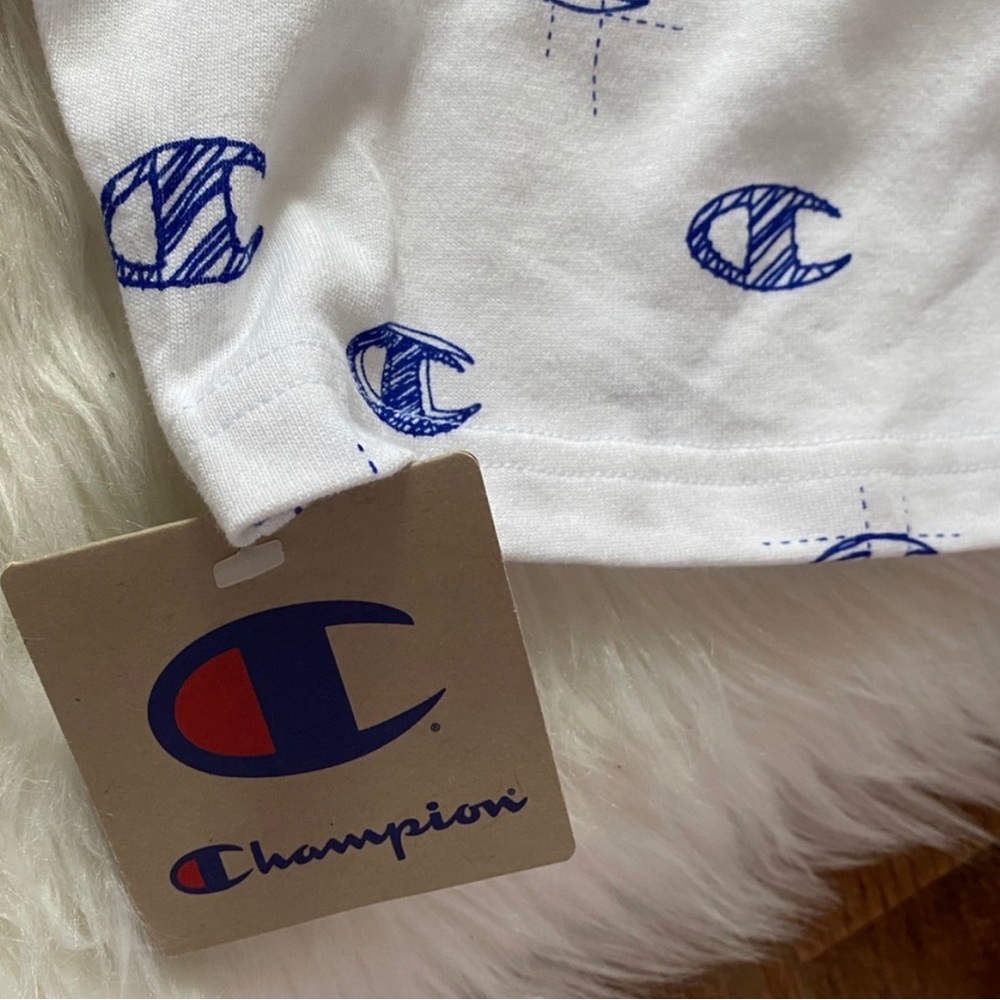 Champion Cropped Tee - Picture 3 of 3